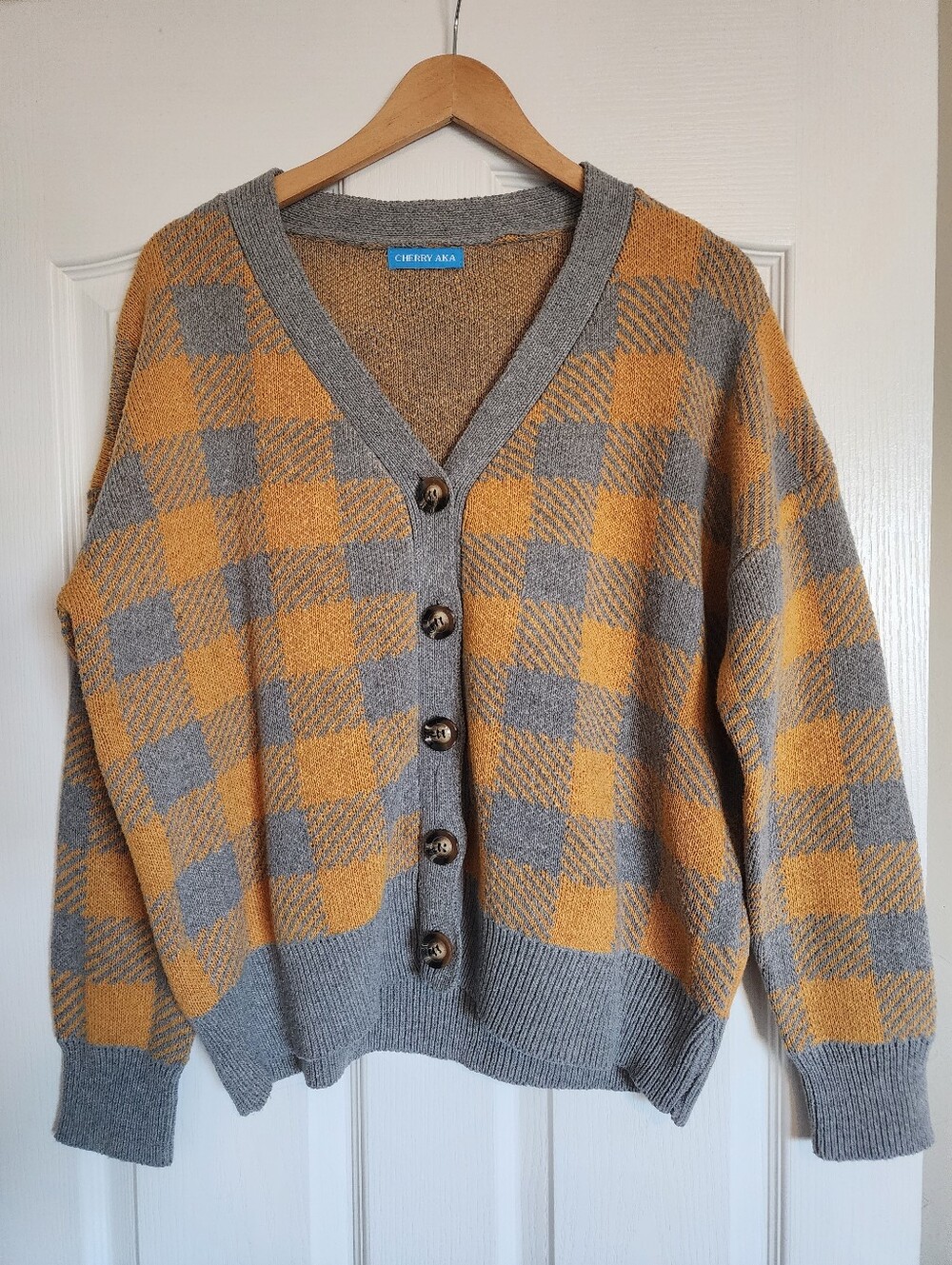 ✨️Y2K CARDI Mustard & Gray Check V-Neck Button Cardigan. Indie Sleaze SKATER🛹